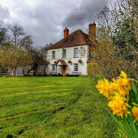 The Furze Bush Inn Newbury  Exteriér fotografie